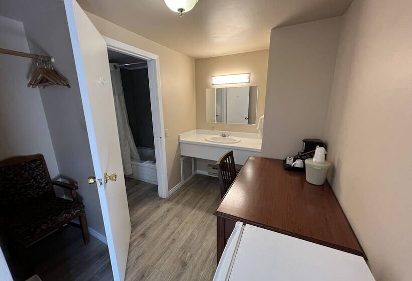 Номер Стандарт 2 Двуспальные Кровати, Villa Motel