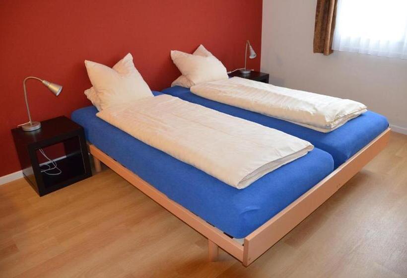 غرفة قياسية حمام مشترك, Hirschen Backpacker Hotel & Pub