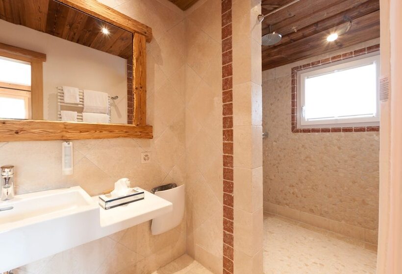 اتاق استاندارد با بالکن, Alpe Fleurie Hôtel & Restaurant