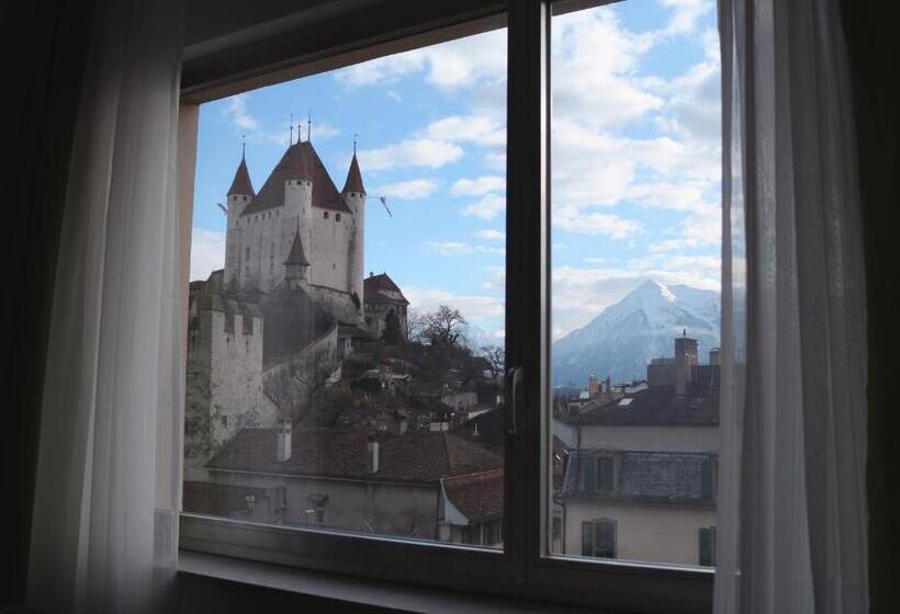 Номер Стандарт, Am Schloss