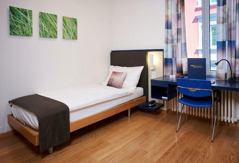 اتاق استاندارد یک نفره, Bristol Zurich