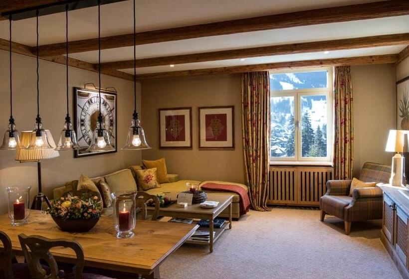 سوئیت لوکس با چشم‌انداز کوهستان, Gstaad Palace
