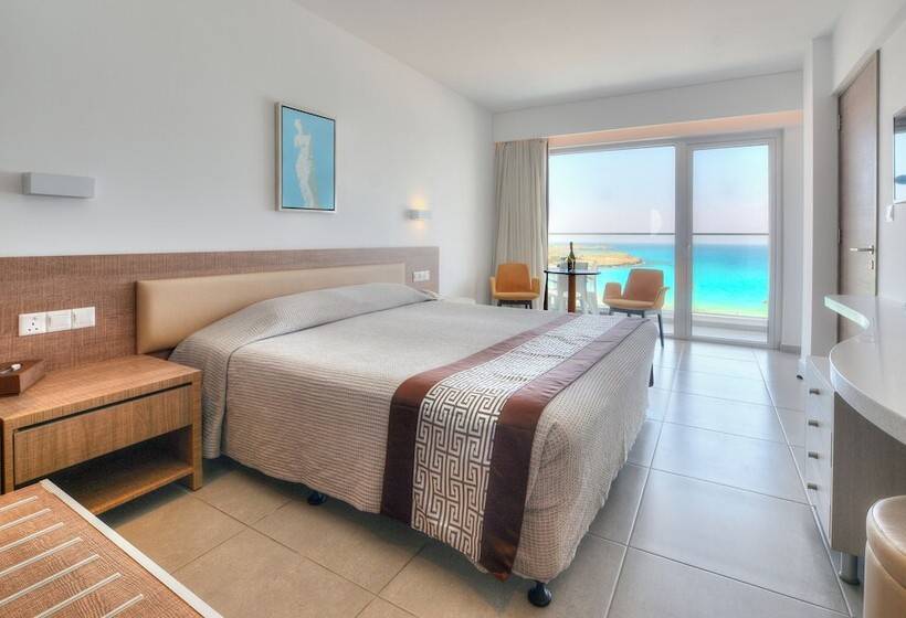Номер Deluxe Одноместный, Vassos Nissi Plage Hotel & Spa