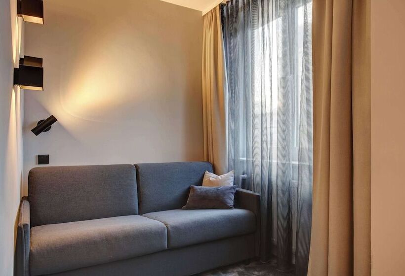 家庭间, Vienna House Easy by Wyndham Hamburg