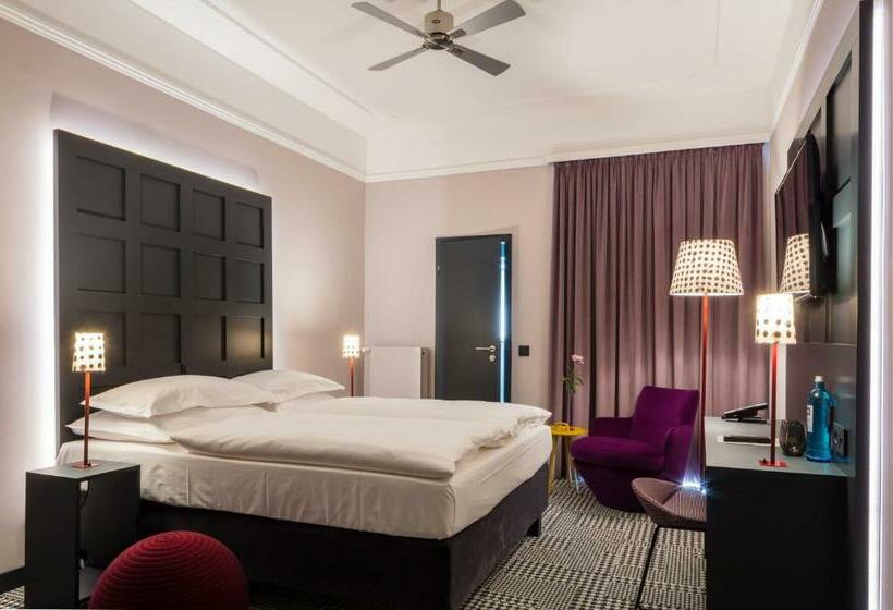 اتاق استاندارد, The Midtown