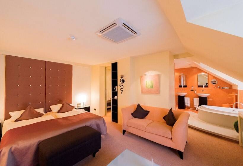 سوییت جونیور, Atrium Hotel Mainz