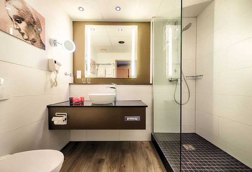 اتاق راحتی سه تخته, Leonardo Hotel Mannheim City Center