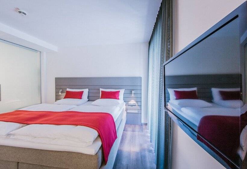 디럭스 룸, Schlosshotel Monrepos