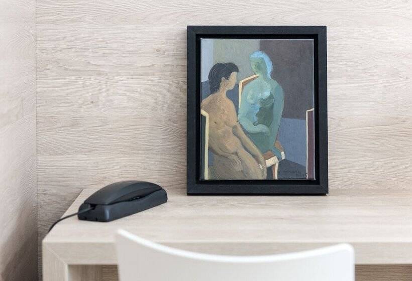 اتاق استاندارد یک نفره, Amba