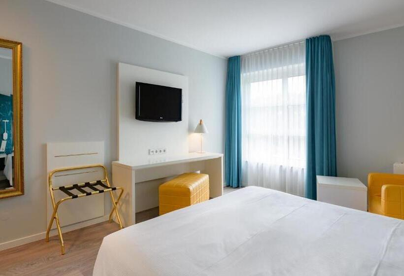 Номер Superior Вид на Реку, Ibis Styles Regensburg
