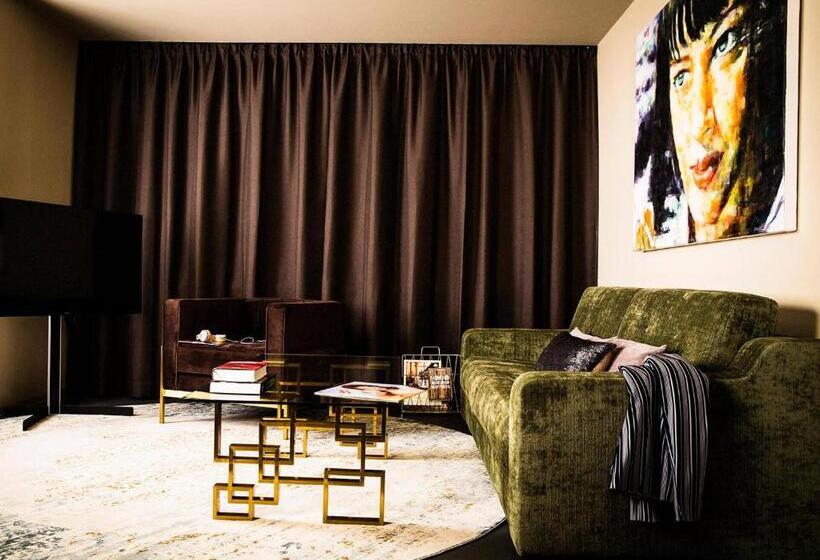 سوئیت راحتی, Jams Music Hotel Munich