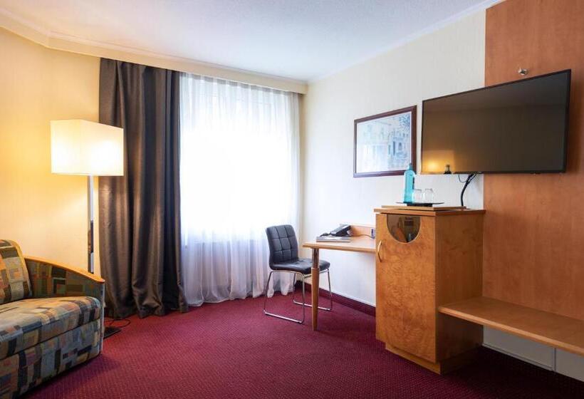 Семейный Номер, Achat Hotel Kaiserhof Landshut