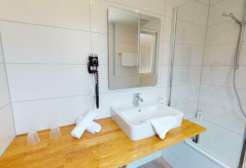 Quarto Triplo Estandar, Rothenburger Hof