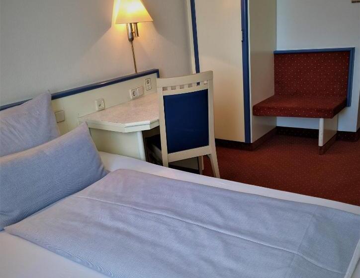 اتاق استاندارد یک نفره, Myminga13   Hotel & Serviced Apartments