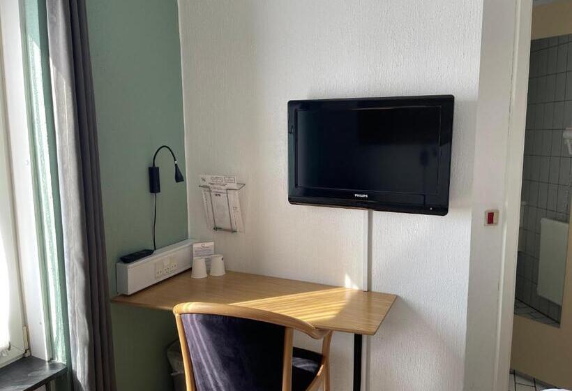 Номер Basic, City Hotel Nattergalen