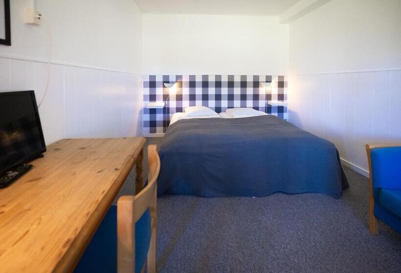 Номер Стандарт, Tylstrup Kro Og Motel