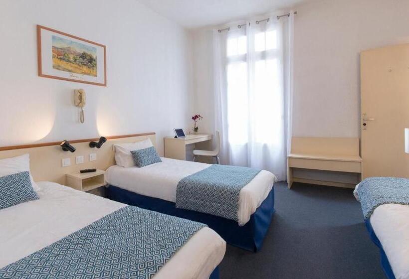 Номер Стандарт Трехместный, Hôtel Aneto