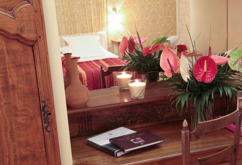 Апартаменты 1 Спальня, Auberge De Noves