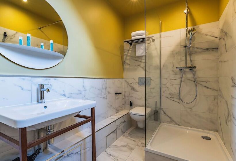 Семейный Номер, Best Western Hotel Centre Reims