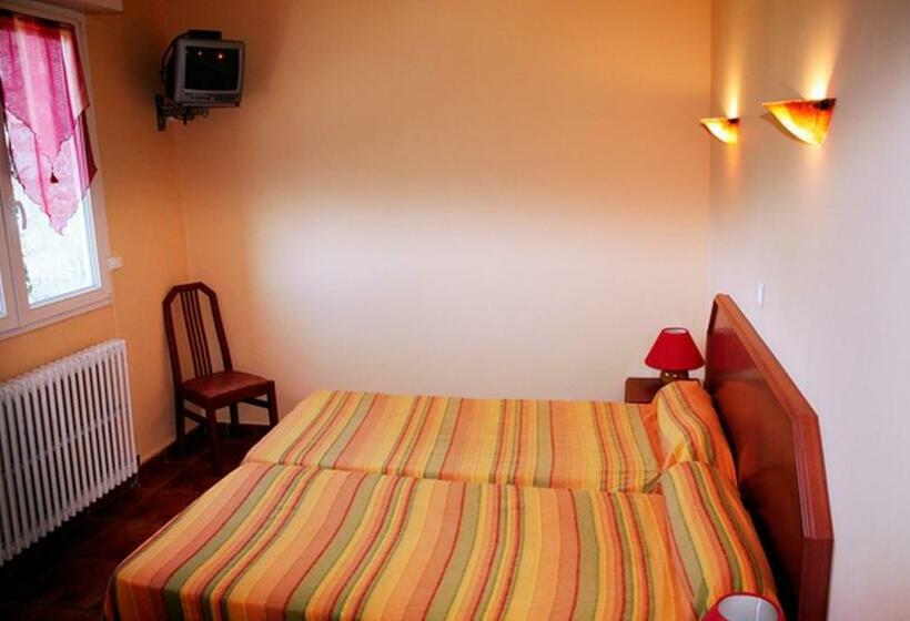 Номер Стандарт, Hôtel   Pub Le Petit Bosquet