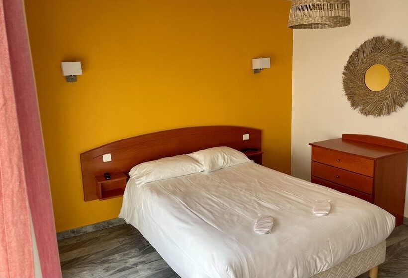 Номер Стандарт, Amerique Hotel Palavas   Piscine   Plage