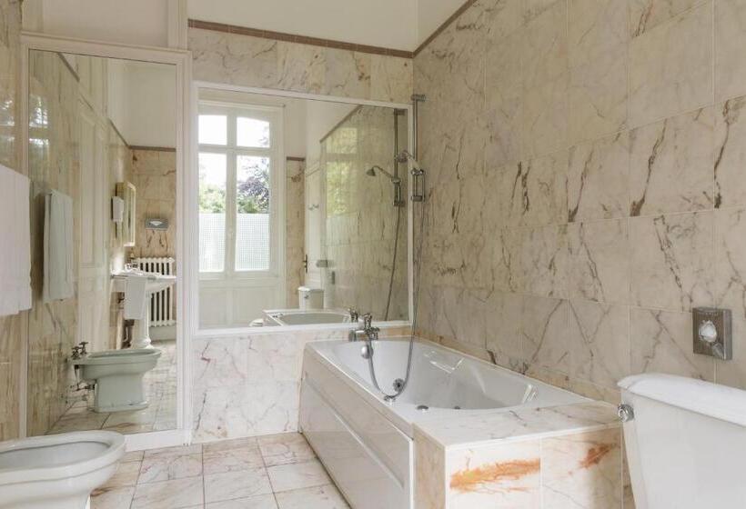 Номер Стандарт Трехместный, Belle Isle Sur Risle   Chateau Hotel & Spa