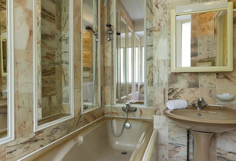 Классический Номер, Belle Isle Sur Risle   Chateau Hotel & Spa