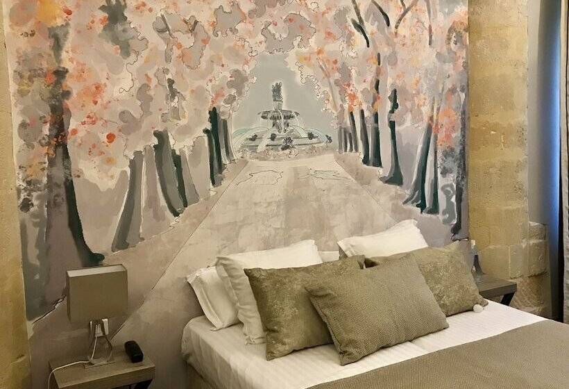 Номер Superior, Des Augustins