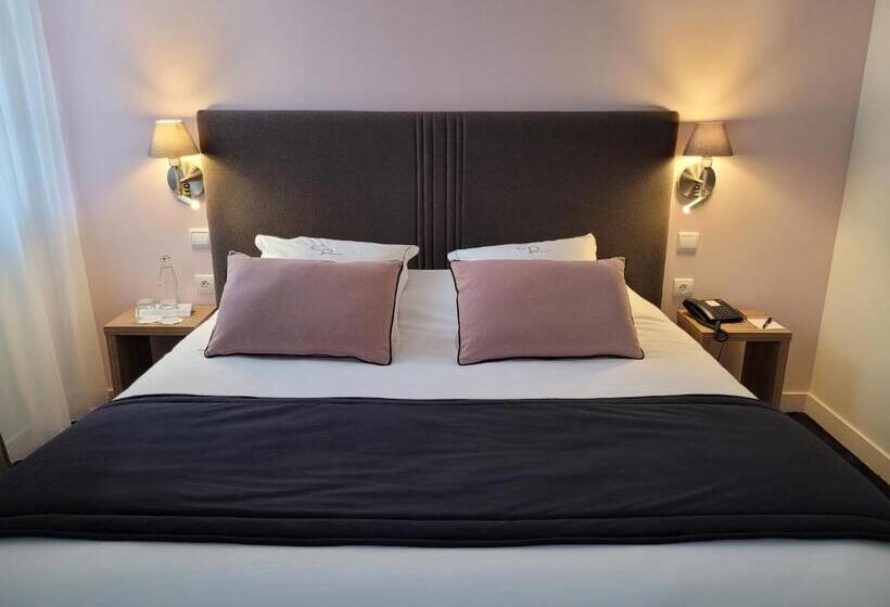 Номер Стандарт, Hostellerie Du Chapeau Rouge