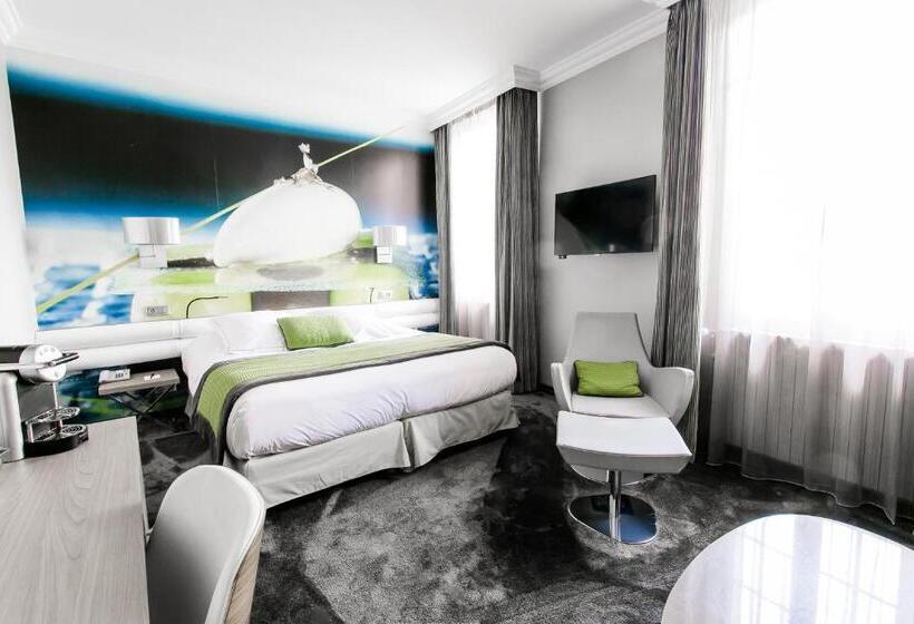 Семейный Номер, Hostellerie Du Chapeau Rouge