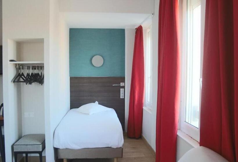 اتاق پنج‌تخته استاندارد, Kyriad Saint Malo Centre Plage