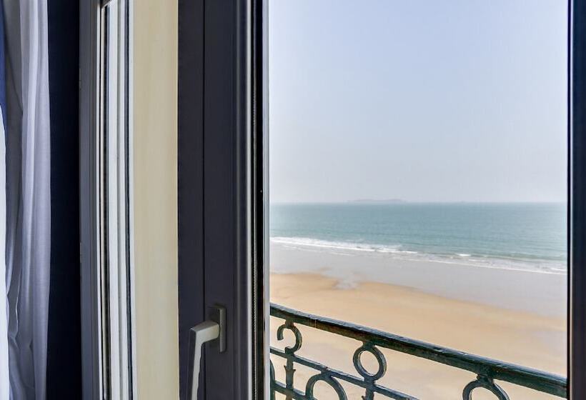 اتاق سوپریور با چشم‌انداز دریا, Kyriad Saint Malo Centre Plage