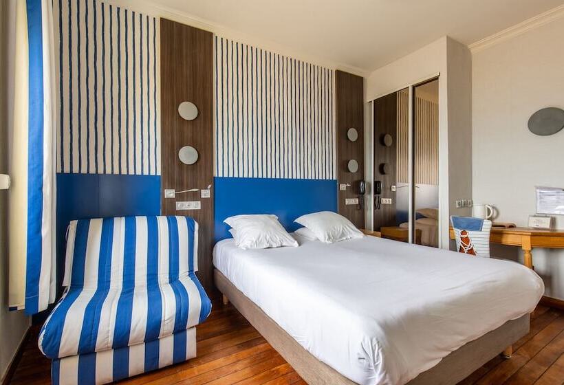 اتاق سوپریور با چشم‌انداز دریا, Kyriad Saint Malo Centre Plage