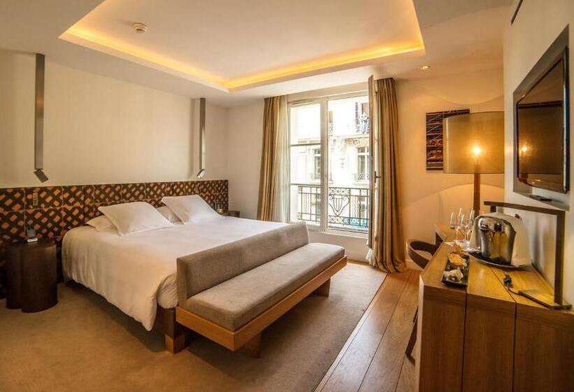 اتاق لوکس با چشم‌انداز, Marignan Champs Elysees