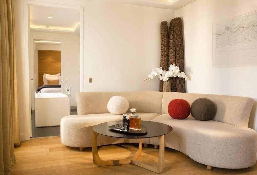 سوییت, Marignan Champs Elysees