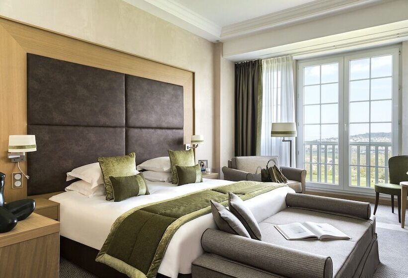 Номер Executive Вид на Море, Hôtel Barrière L Hôtel Du Golf