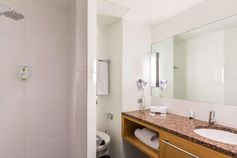 Номер Deluxe, Best Western Plus Monopole Metropole
