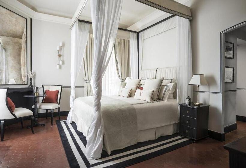 Quarto Superior, Le Yaca Saint Tropez