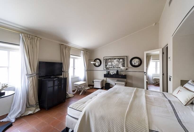 Quarto Superior, Le Yaca Saint Tropez