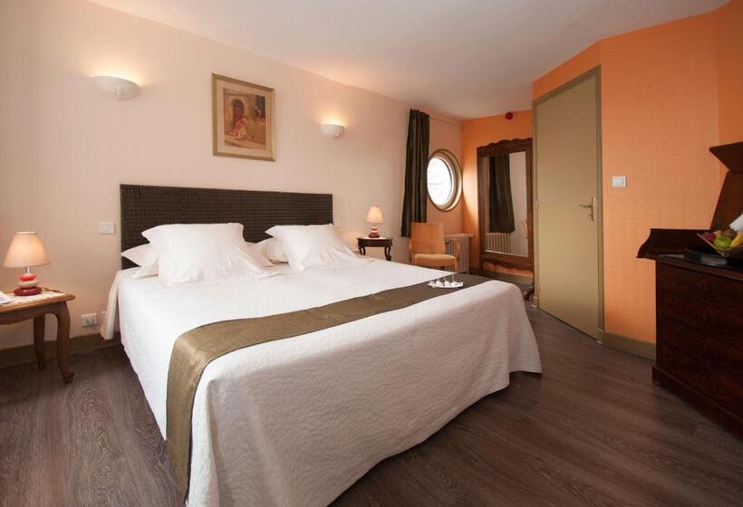 اتاق استاندارد, Logis Hôtel Restaurant Le Coq Hardi