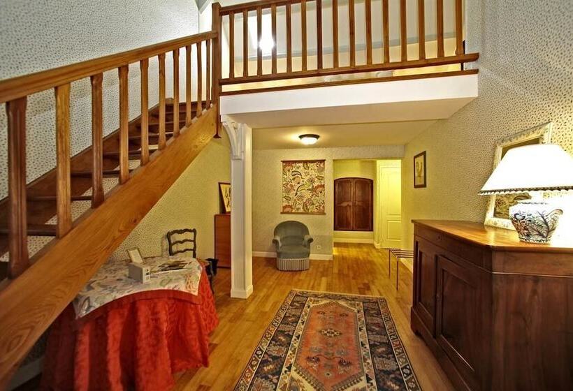 Номер Стандарт, Manoir d'Hautegente