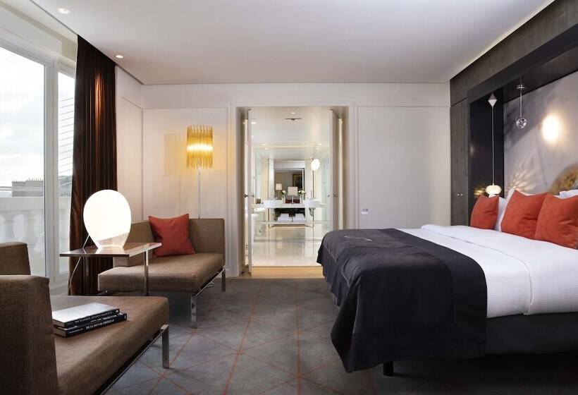 سوییت اجرایی, Hôtel De Sers Champs Elysées Paris