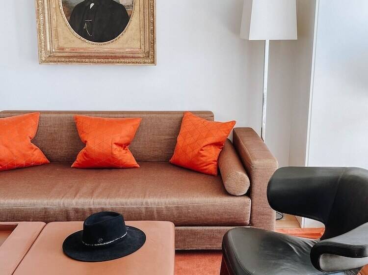 سوییت, Hôtel De Sers Champs Elysées Paris