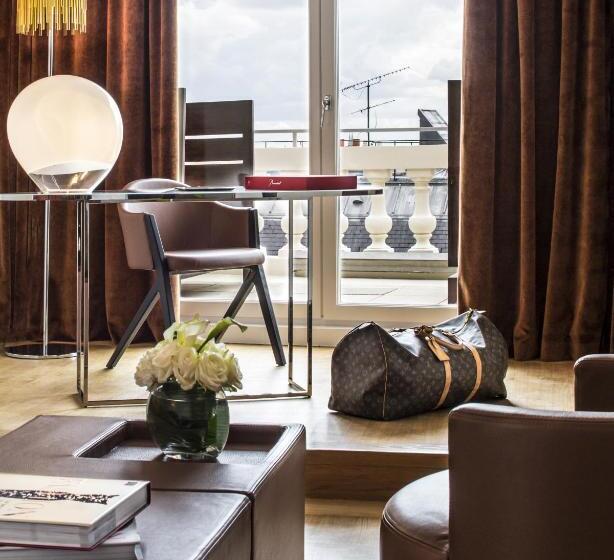 سوییت, Hôtel De Sers Champs Elysées Paris