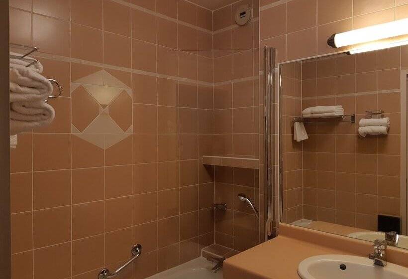 Индивидуальный Номер Классика, Hôtel & Restaurant Le Relais D Aumale