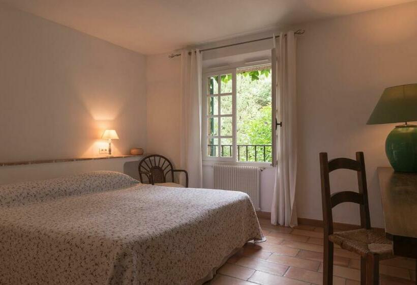 Номер Стандарт, Hôtel Saint Vincent