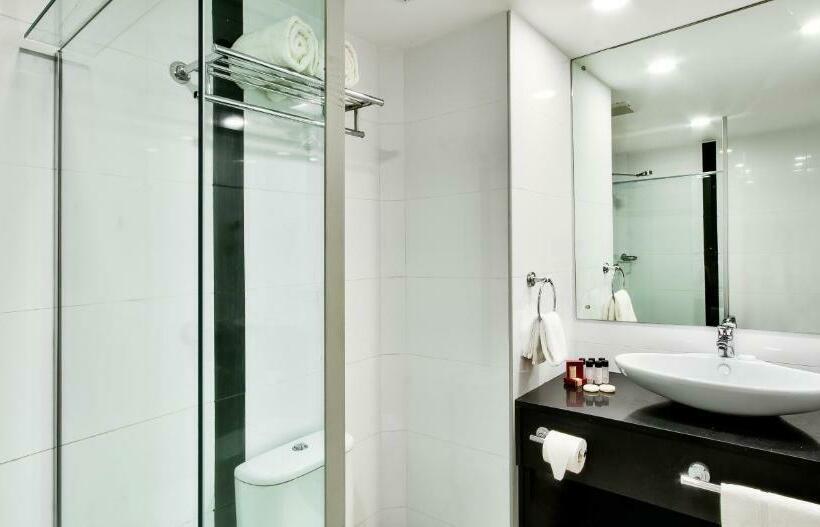 Superior Room, Tanoa Waterfront