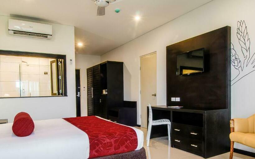 Executive Room King Size Bed, Tanoa Waterfront