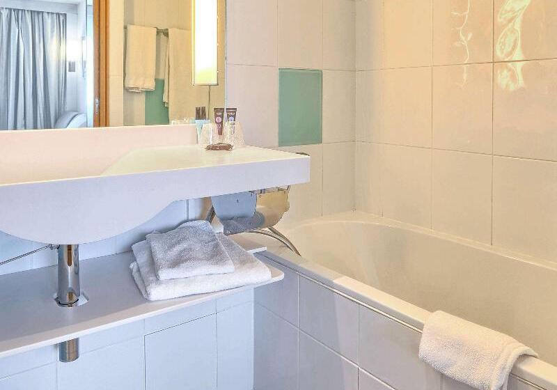 اتاق سوپریور خانوادگی, Novotel Chartres