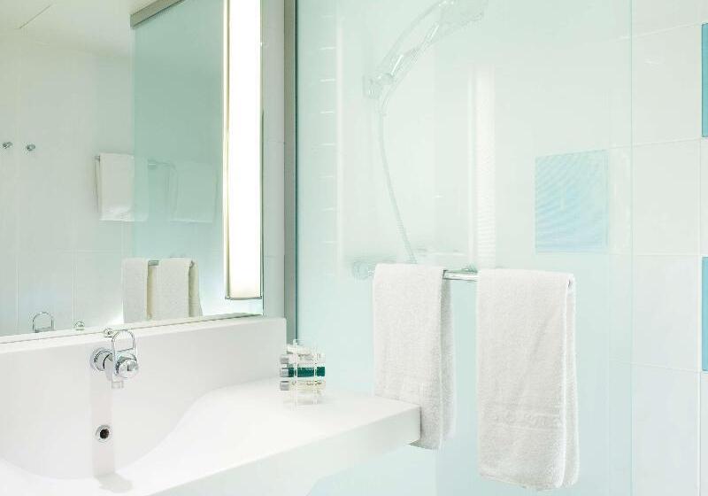 Люкс, Novotel Paris Est